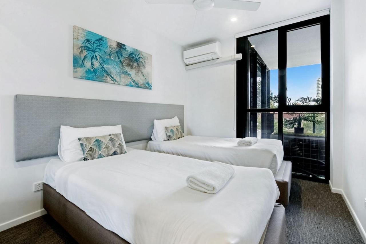 Broadbeach - Modern 2 Bedroom At Synergy