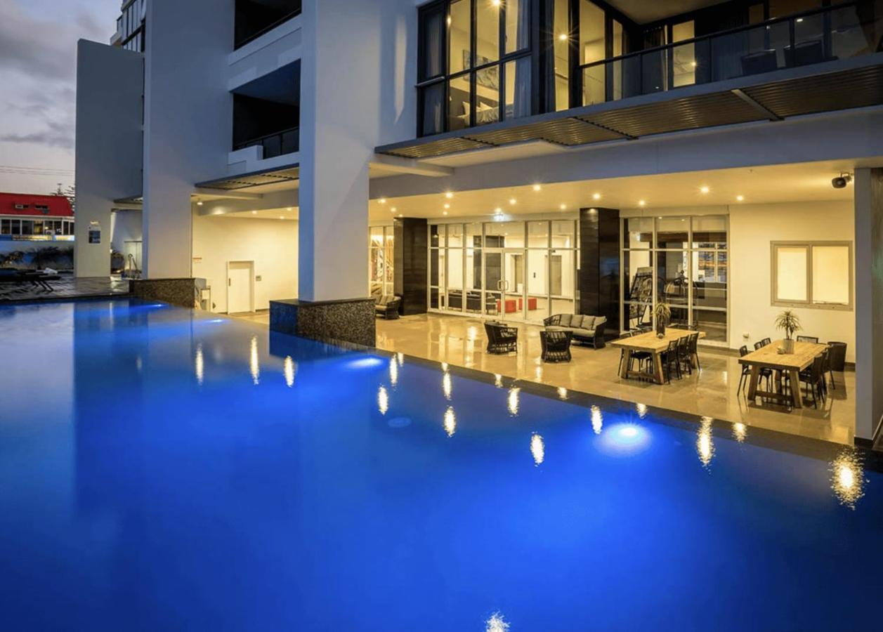 Broadbeach - Modern 2 Bedroom At Synergy *